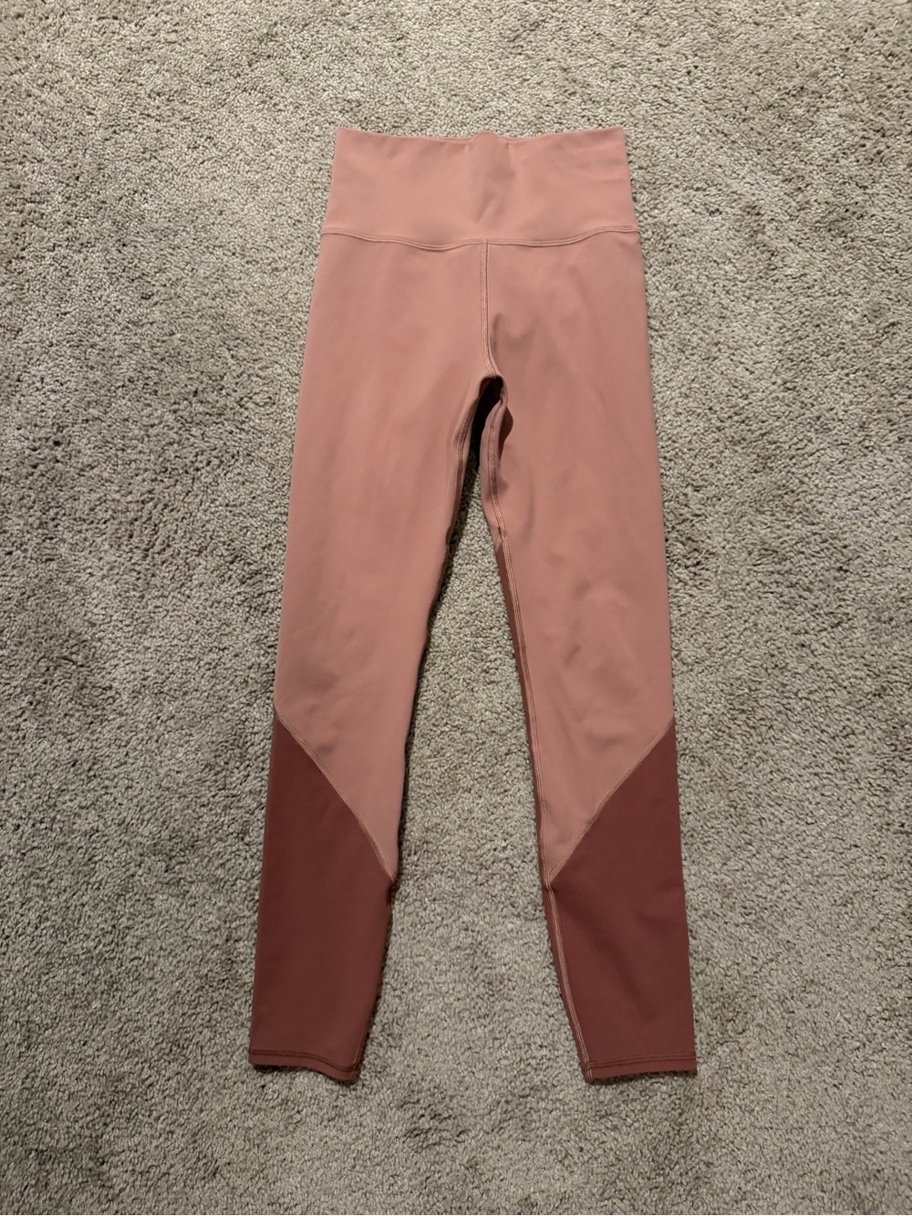 Vuori High-Waist Leggings in Dusty Rose and Mauve